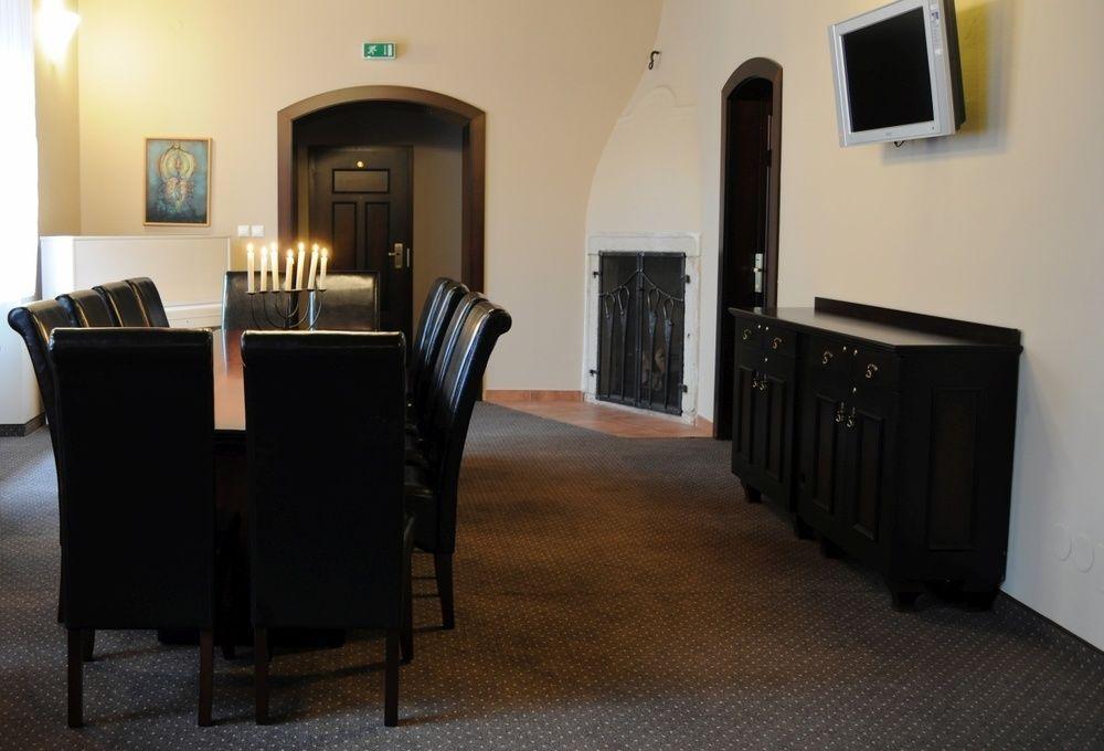 Fara Rancirov Hotel Jihlava Bagian luar foto