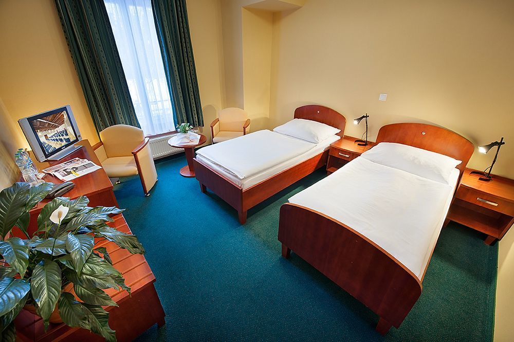 Fara Rancirov Hotel Jihlava Bagian luar foto